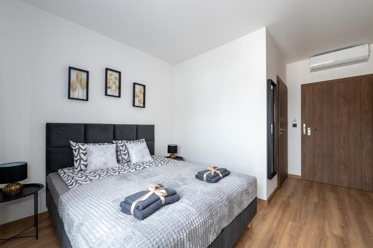 Apartamenty Rio Skarbimierz-Osiedle Skarbimierz Osiedle Buitenkant foto